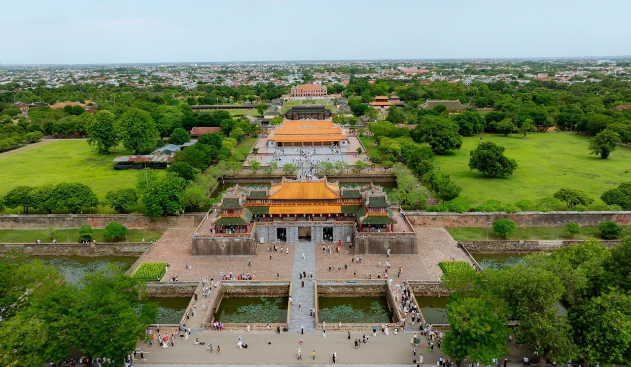 Huế vào top 11 điểm đến đẹp nhất Việt Nam