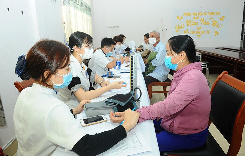 Khám, tầm soát phổi miễn phí cho 600 người dân Thừa Thiên – Huế