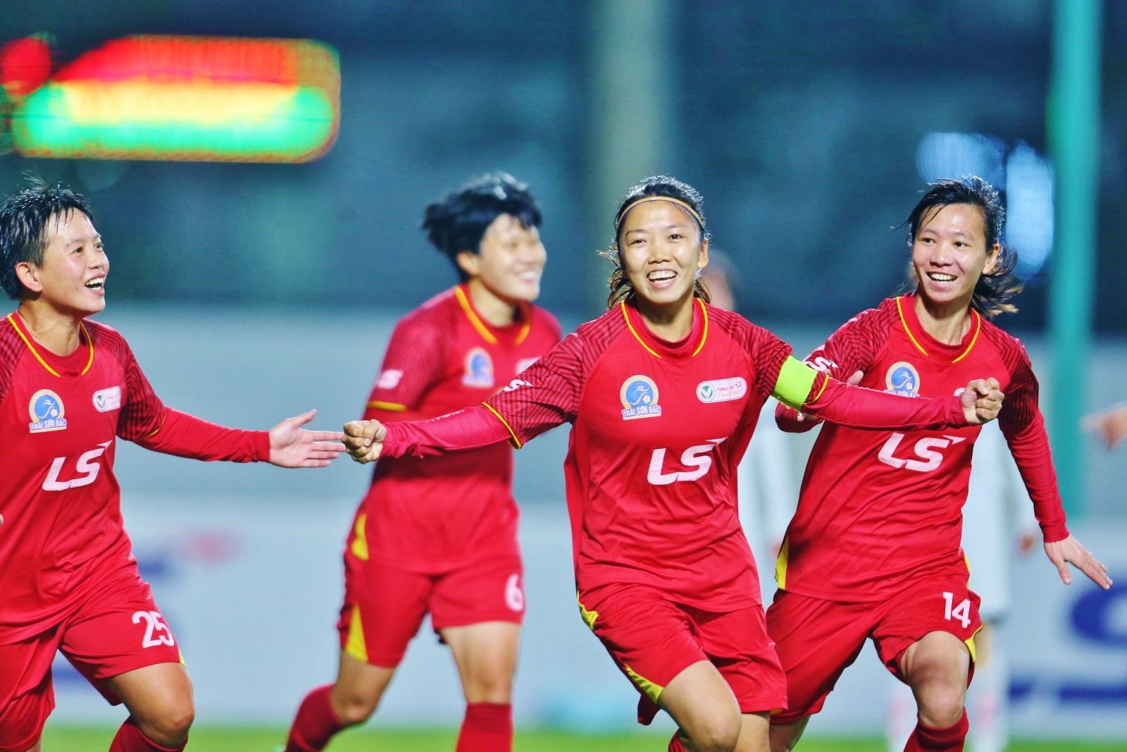 Liên đoàn Bóng đá châu Á vinh danh đội tuyển nữ Việt Nam