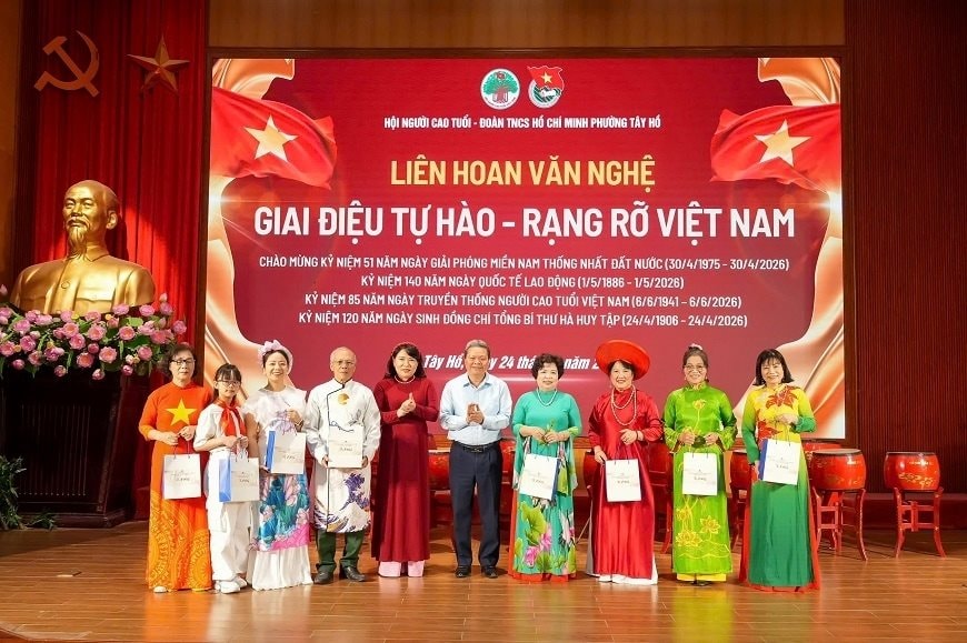Tây Hồ: Đặc sắc chương trình liên hoan văn nghệ “Giai điệu tự hào - Rạng rỡ Việt Nam”