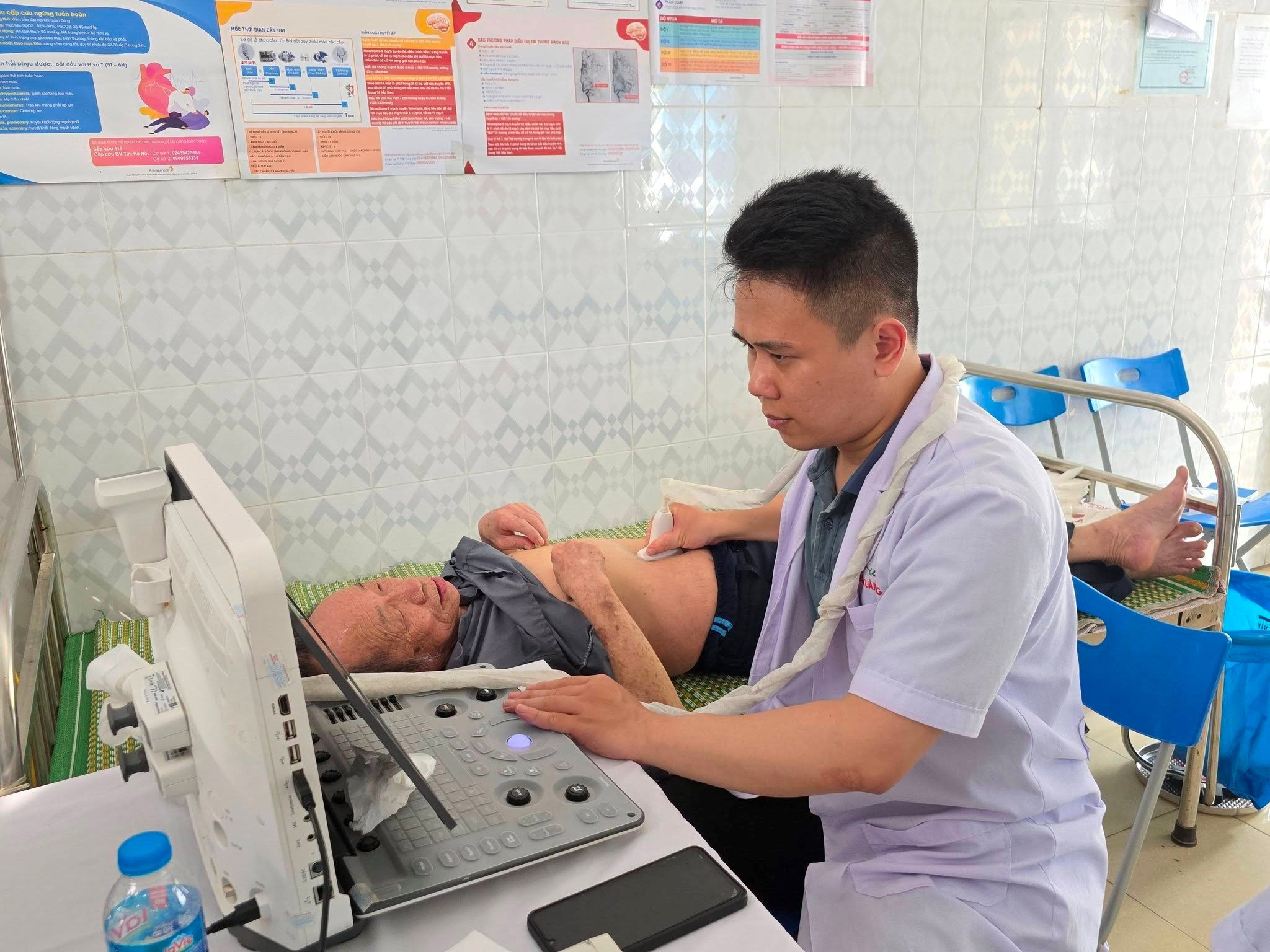 òng sự kiện Văn hóa Văn học - Nghệ thuật Thăng Long - Hà Nội Podcast Sân khấu - Điện ảnh Mỹ thuật - Nhiếp ảnh Cuộc thi viết Hà Nội & Tôi Trang chủ Theo dòng sự kiện Y tế - Giáo dục Triển khai hệ thống khám, chữa bệnh từ xa kết nối từ Sở Y tế Hà Nội đến tr