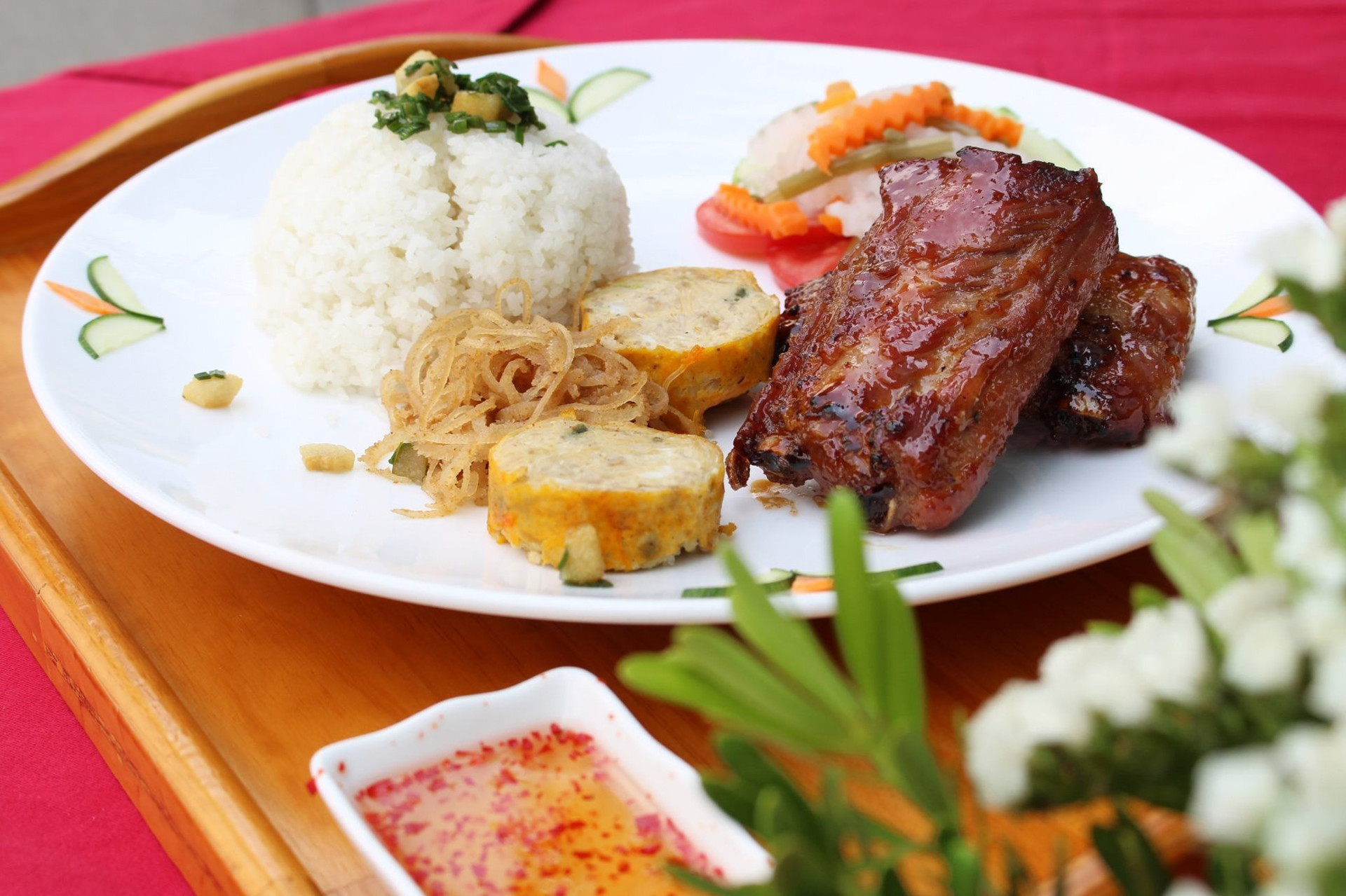 Cơm tấm đứng thứ hai trong top 100 món cơm ngon nhất châu Á