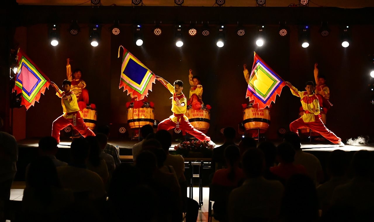 Giới thiệu “Du lịch Trải nghiệm Văn hóa - Nghệ thuật TP Huế” và thưởng thức trích đoạn “Văn trị - Võ công”