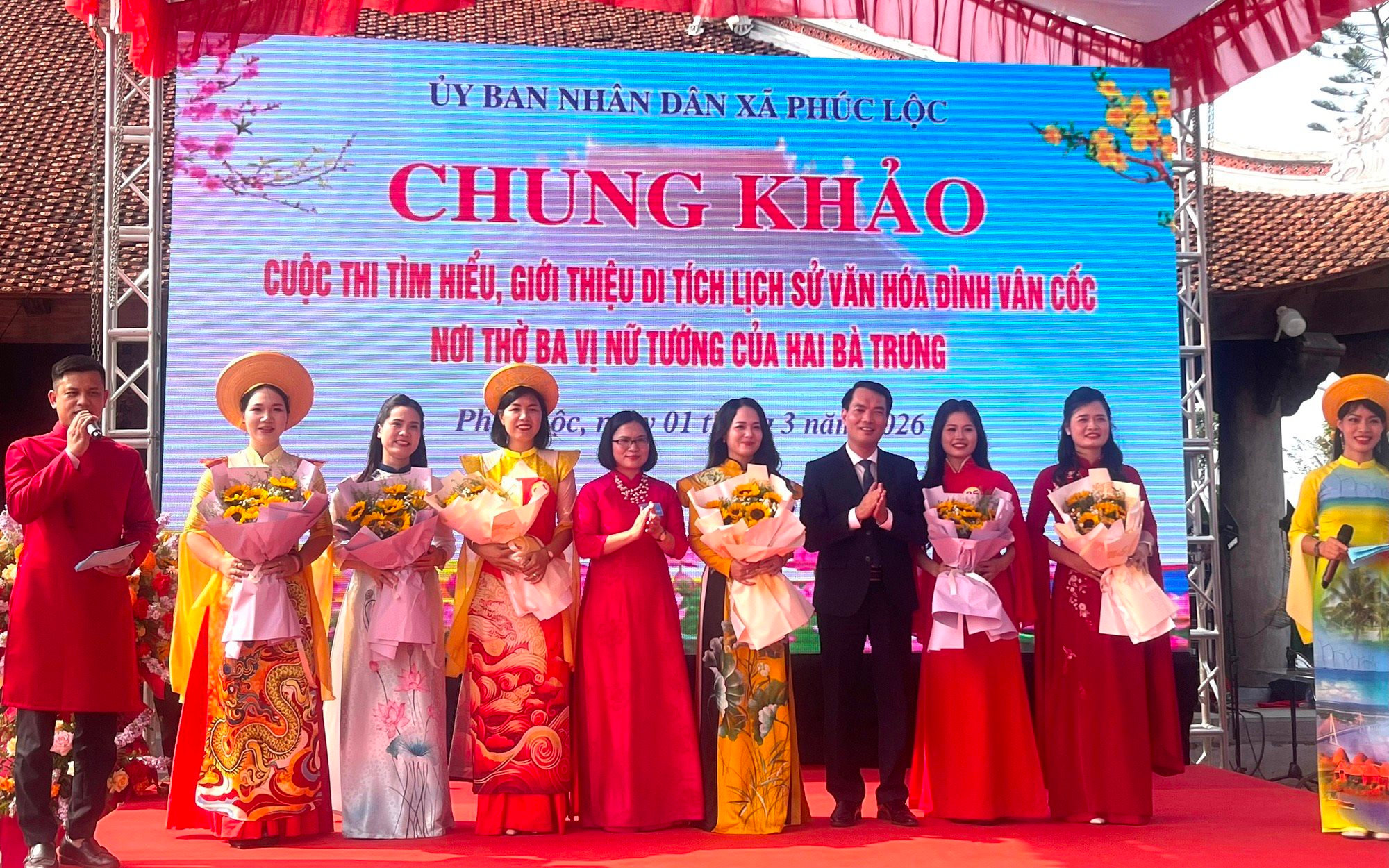 Đình Vân Cốc - điểm du lịch văn hóa gắn với không gian làng quê ven sông Hồng