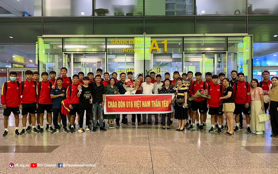 Đội U16 Việt Nam về nước sau hành trình tại giải Đông Nam Á 2022