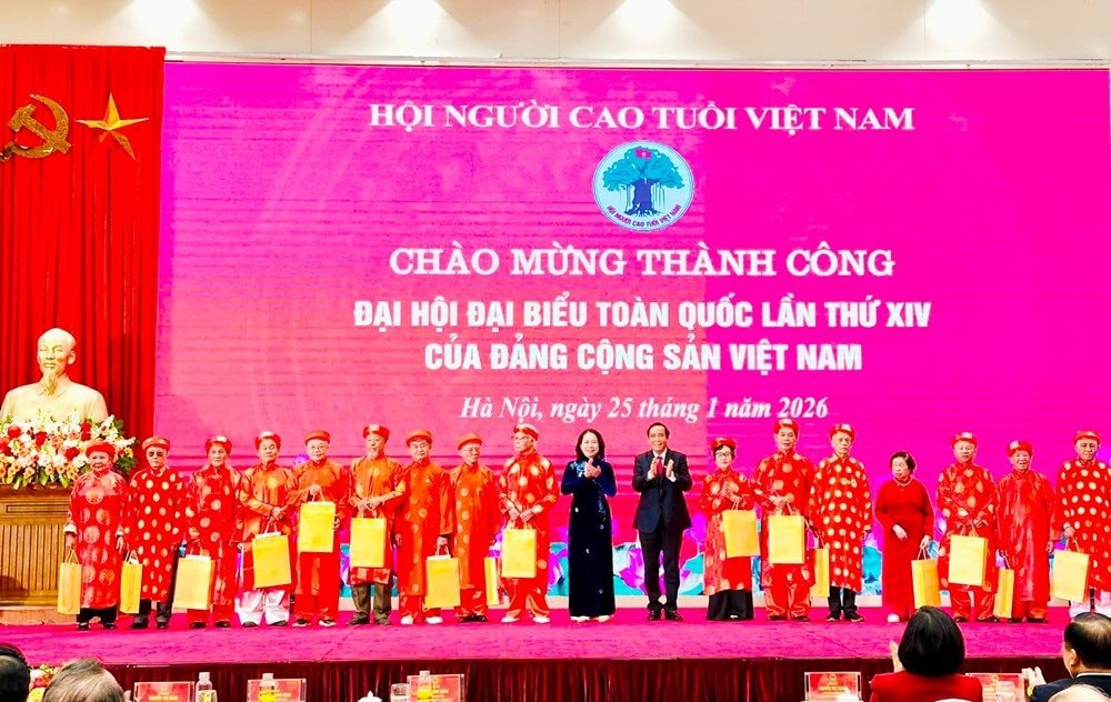 Chương trình nghệ thuật “Hào khí Diên Hồng trong kỷ nguyên mới” chào mừng thành công Đại hội XIV của Đảng