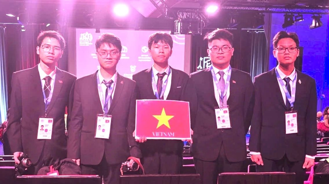 Việt Nam lọt tốp 10 quốc gia có thành tích xuất sắc nhất tại Olympic Vật lý quốc tế năm 2025