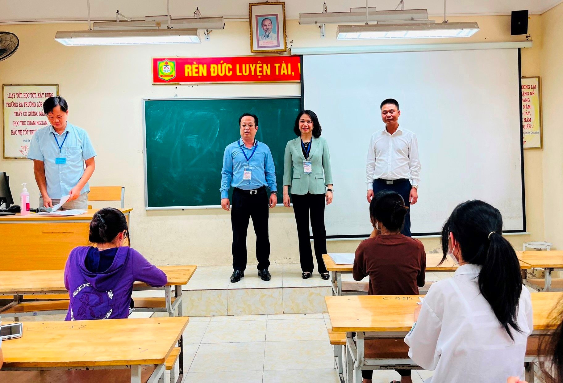 Hà Nội: Không để sắp xếp bộ máy làm ảnh hưởng đến việc tổ chức Kỳ thi tốt nghiệp THPT