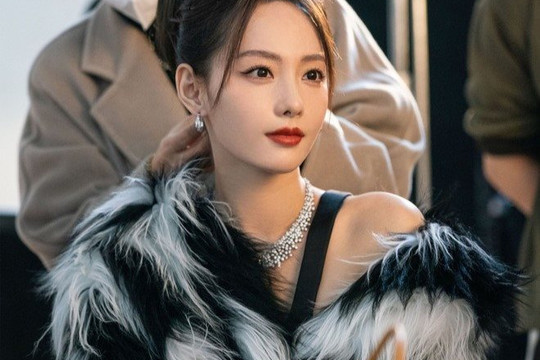Trương Gia Nghê – mỹ nhân đẹp nhất show Đạp gió 2023